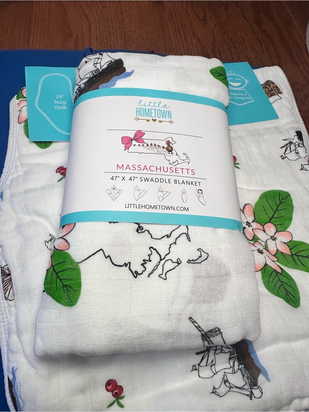 Massachusetts Kids White Printed Bib - Picture 3 of 6